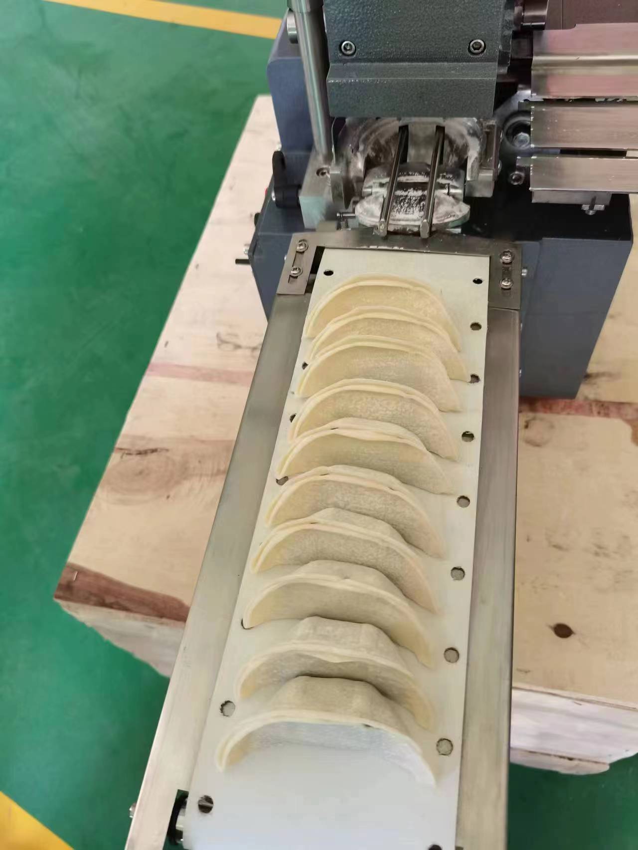 Mesin Pembuat Gyoza Jepang Efi - Gyoza Dumpling Maker ulasan dan harga